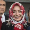 lindsay lohan wearing hijab
