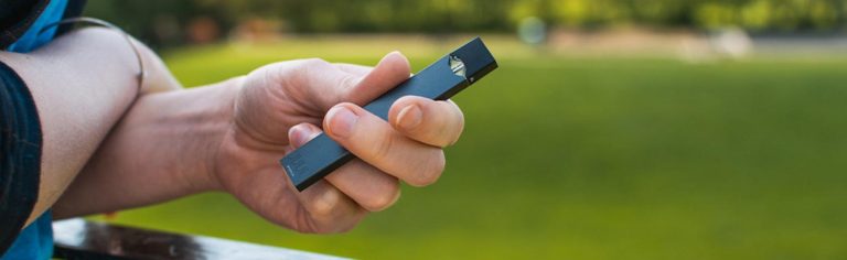 A step-by-step guide for first-time vape users: How to safely use a vape pen